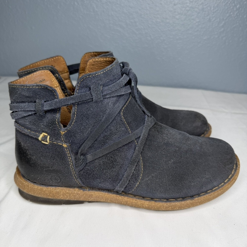 BORN Women's Tarkiln Suede Leather Ankle Boot Navy Blue 8.5 Ankle Bootie EU 40